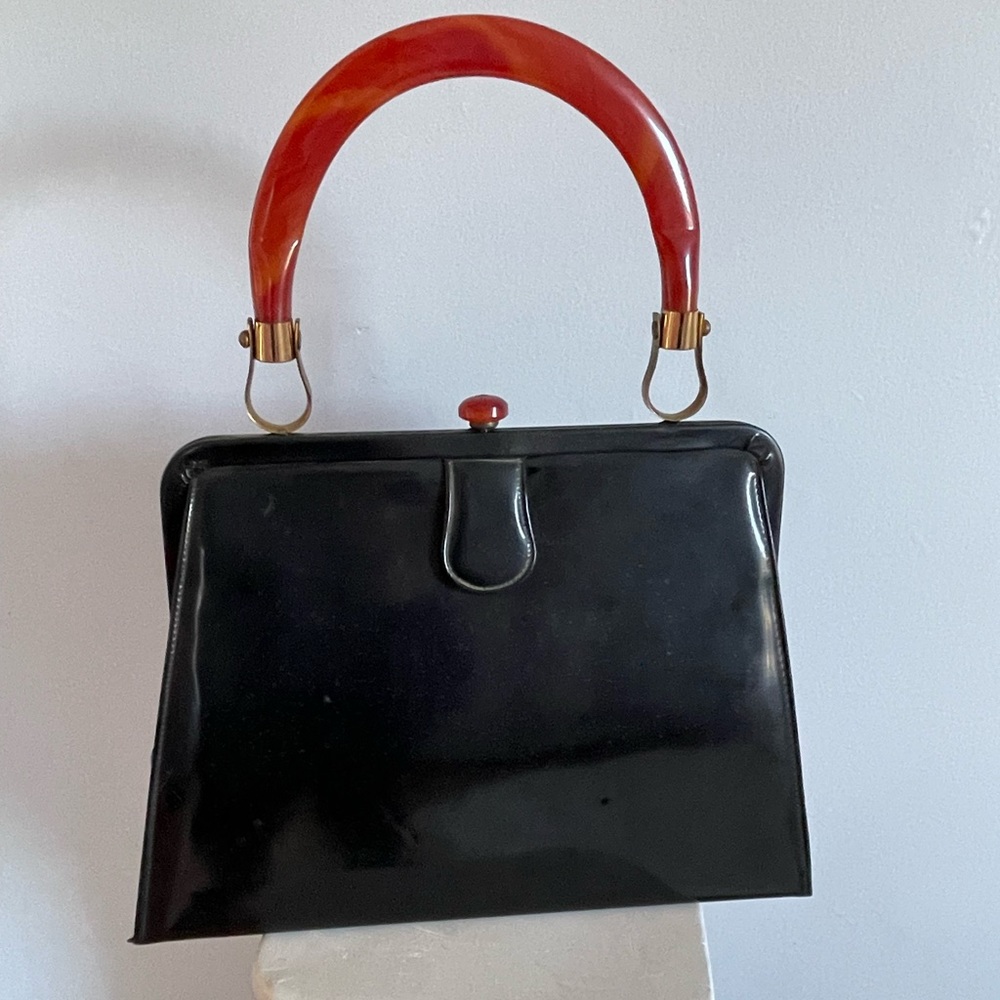 Margolin Black Glossy Leather Vintage Purse Handbag Gorgeous Bakelite Red Handle